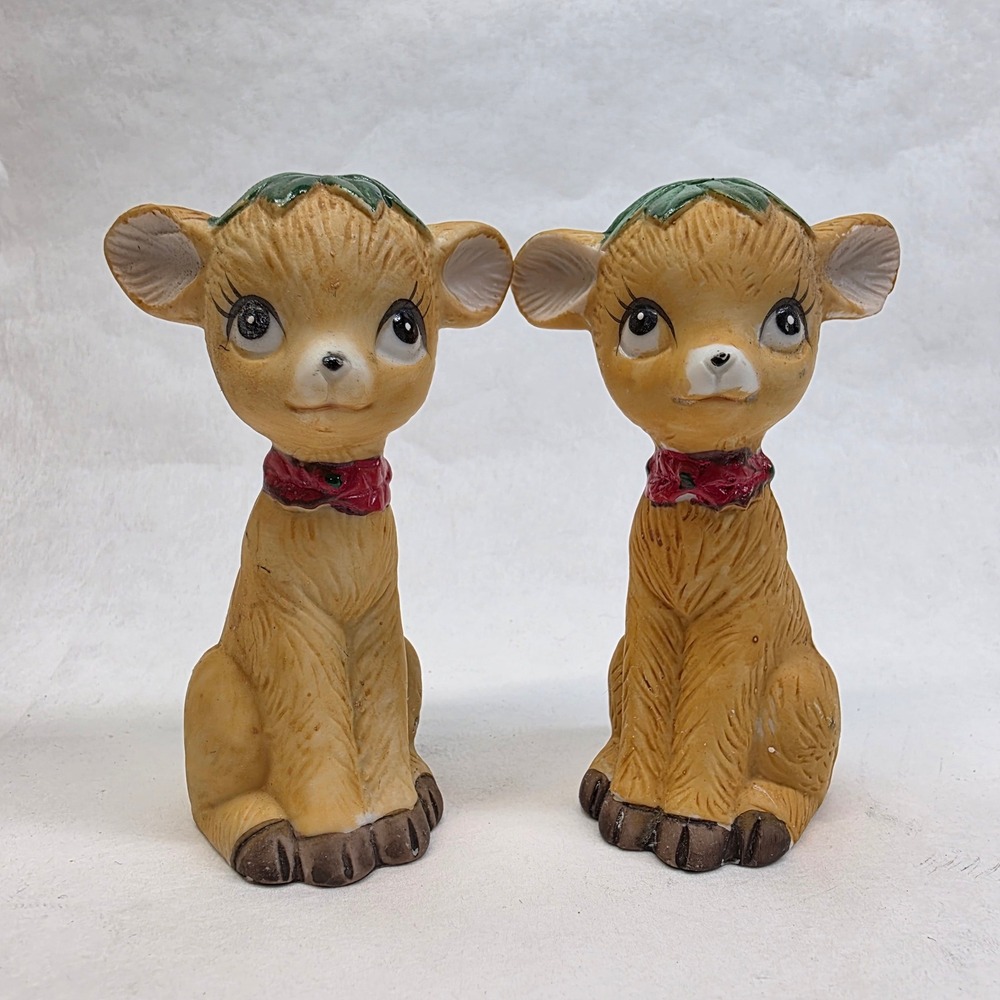 Vintage Deer Salt and Pepper Shakers Set Retro Fawn Holly Hat Christmas, GUC